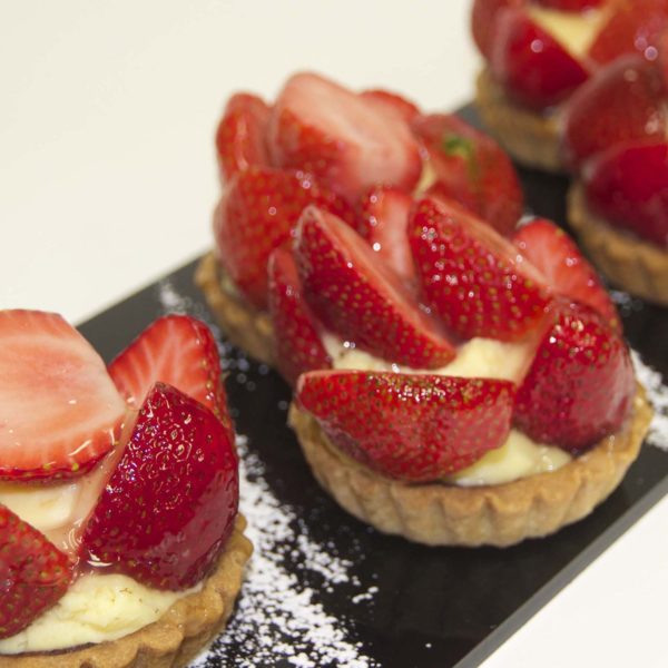 catering-strawberry-tarts